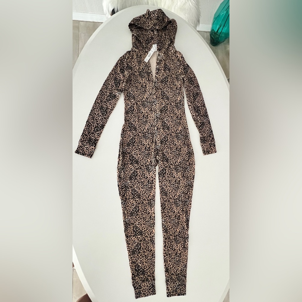 PINK Victoria's Secret Sexy Leopard Print Hooded Ears Onesie Tan Black NWT XS S - Picture 3 of 11